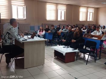 Bandırma MYO’da 5. Kariyer Festivali Kapsamında Yönetim ve Organizasyon Bölümü “Marka Kimliği ve Pazarlama” Temalı Söyleşi Düzenledi