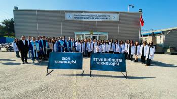 Bandırma MYO Gıda İşleme Bölümü Öğrencilerine Beyaz Önlük Giyme Töreni Düzenlendi