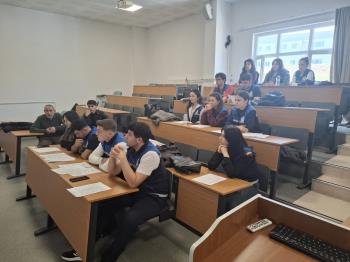 Ceza İnfaz ve Güvenlik Hizmetleri programında 14 öğrencimiz; Bandırma 1 No’lu T tipi, 2 No’lu T tipi ve M Tipi Kapalı Ceza İnfaz Kurumlarında 2025-2026 Bahar Döneminde görecekleri işletmede mesleki eğitimlerine başladılar. 