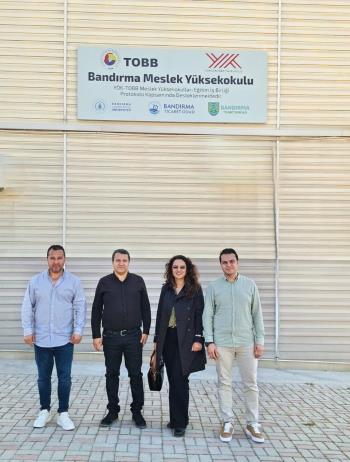 Meslek Yüksekokulumuzda Eğitim İş Birliği Tabelası Asıldı