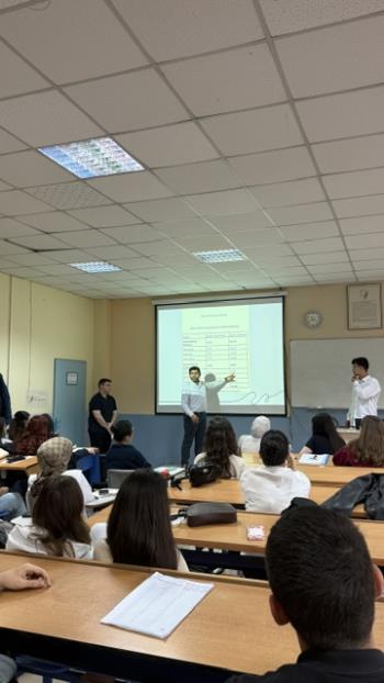 Demand Deposit Account and Participation Account Faced Off in a Debate
