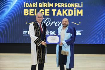 Bandırma Meslek Yüksekokulu Dış Ticaret Bölüm Başkanı Prof. Dr. Alper Ekinci’ye Profesörlük Belgesi Takdim Edildi 